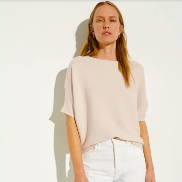 The Reset R Label Wool Essential Pullover
Sweater in Unbleached $240 Size L/XL - Picture 1 of 4